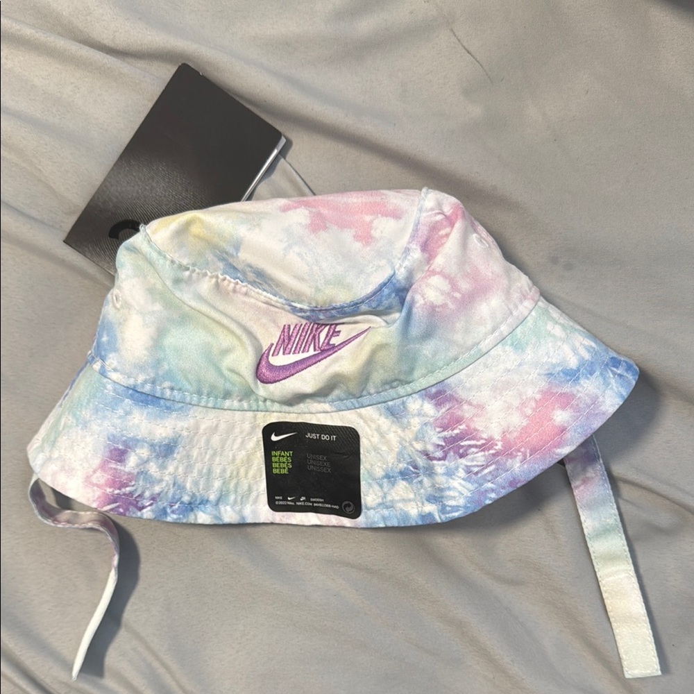 Nike Multicolor Tie-Dye Bucket Hat